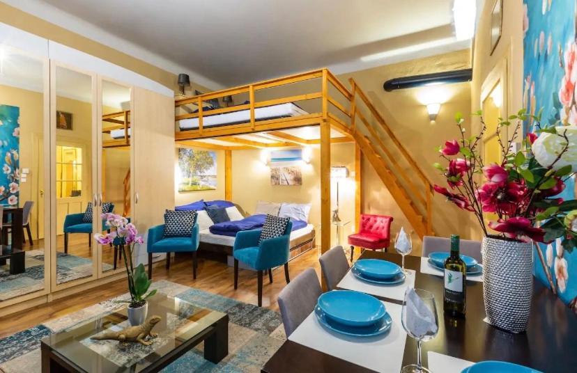 Cherry Blossom Designer Apartment In The Center With Free Parking Budapest Exterior foto